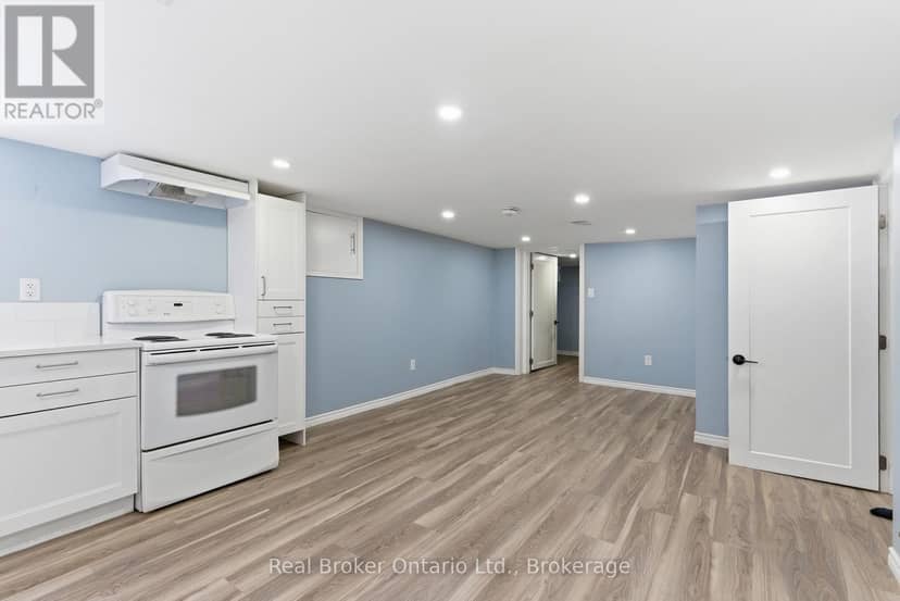 880 Lawrence Road — photo 31 of 40