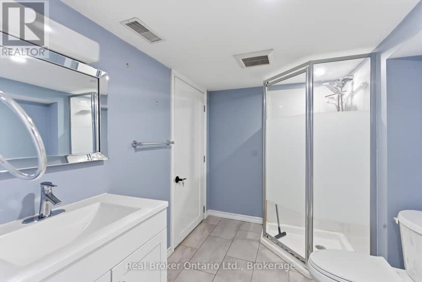 880 Lawrence Road — photo 37 of 40