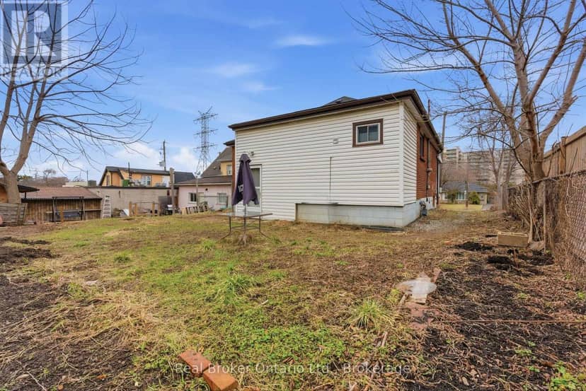 880 Lawrence Road — photo 40 of 40
