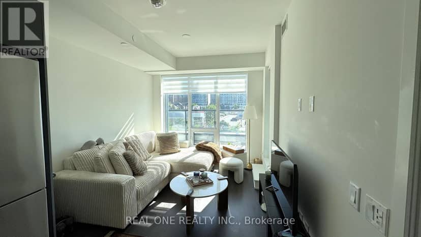 201E - 8868 Yonge Street — photo 10 of 34