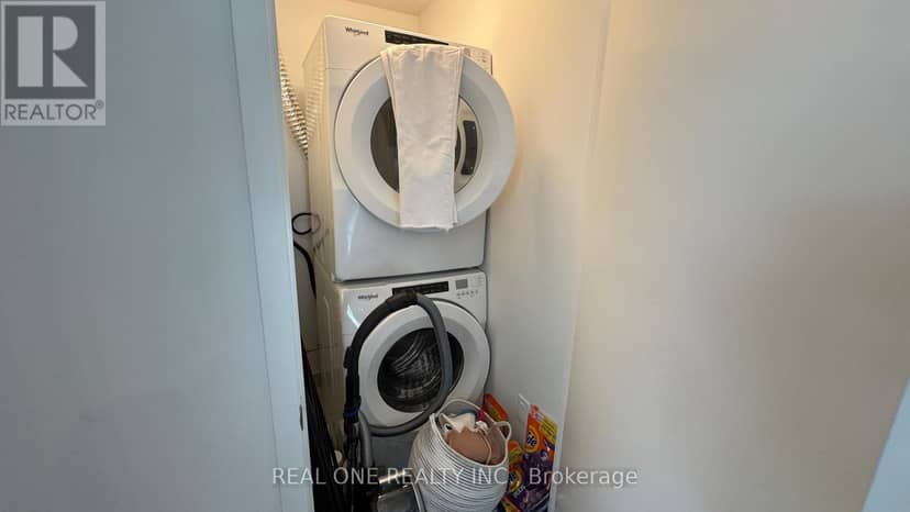 201E - 8868 Yonge Street — photo 23 of 34