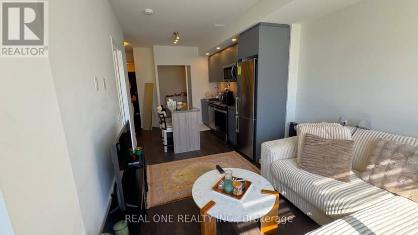 201E - 8868 Yonge Street — photo 24 of 34