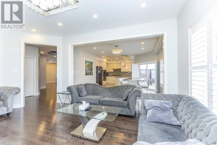 8 W. Dykie Court — photo 11 of 40