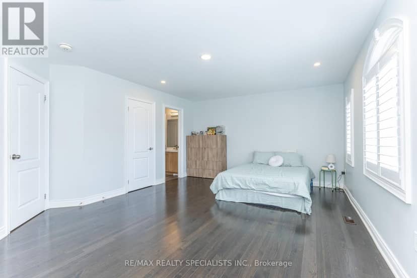 8 W. Dykie Court — photo 34 of 40