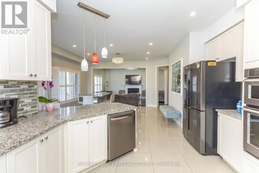 8 W. Dykie Court — photo 9 of 40