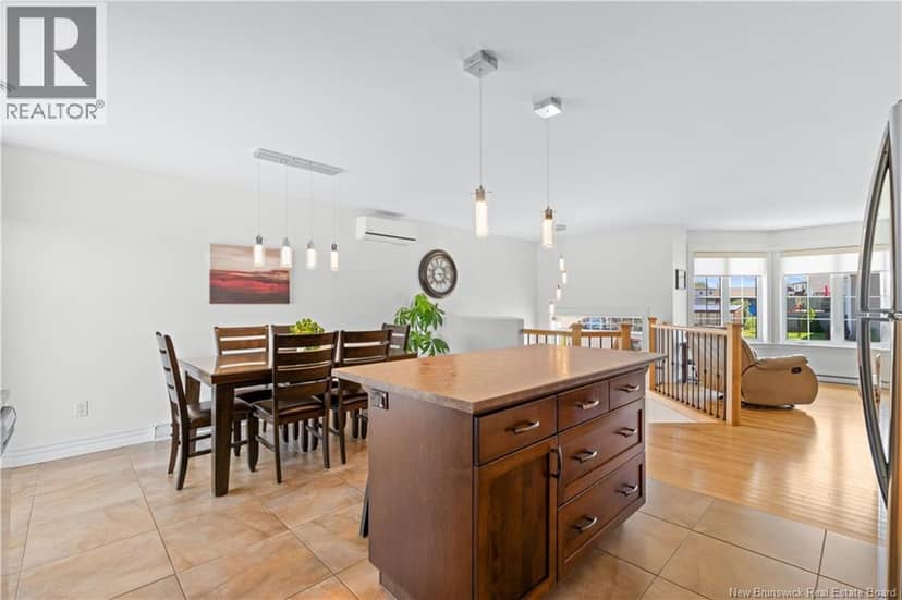 87 Manon Street — photo 10 of 33