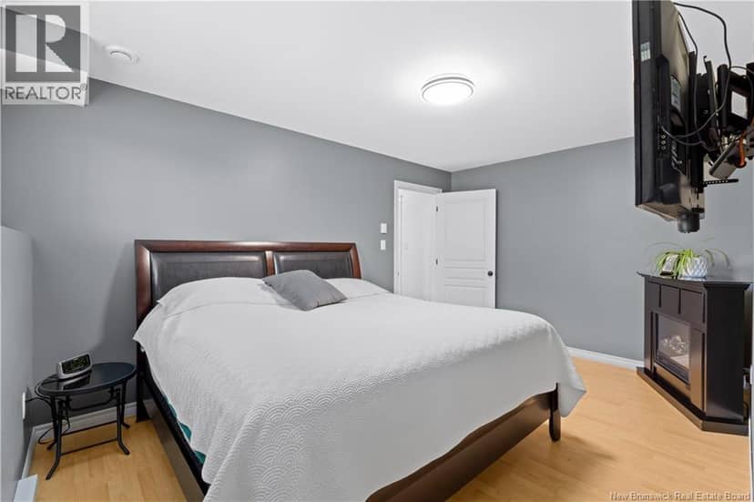 87 Manon Street — photo 27 of 33