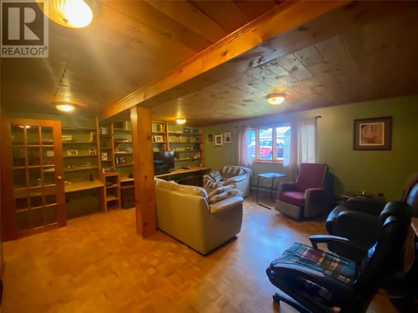 10 O'Briens Drive — photo 15 of 28