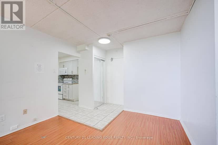 601 - 207 Galloway Road — photo 13 of 40