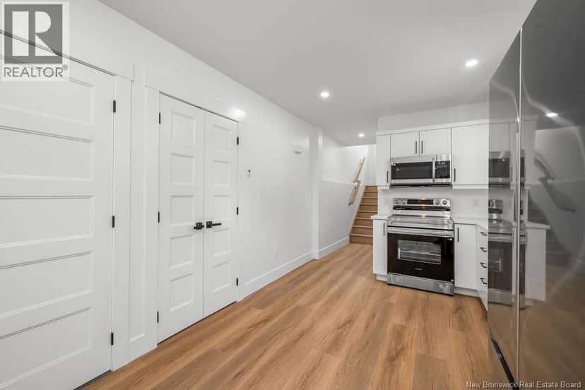 176 Carrington Street — photo 9 of 40