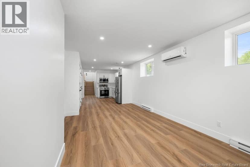 176 Carrington Street — photo 5 of 40