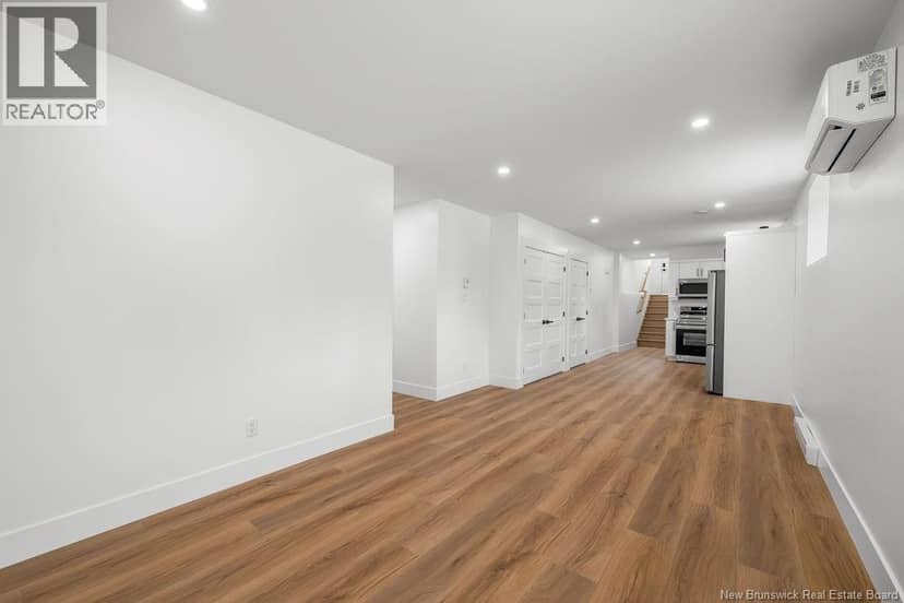 176 Carrington Street — photo 7 of 40