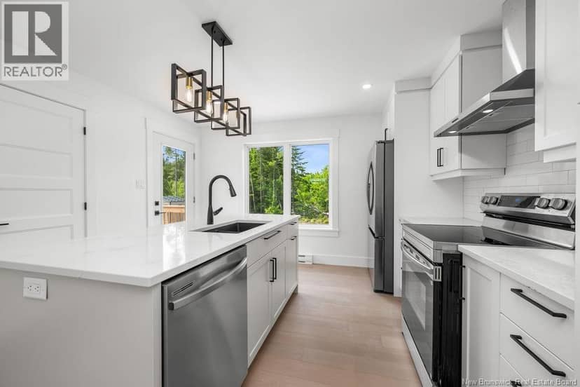 176 Carrington Street — photo 33 of 40