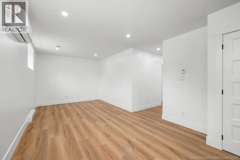 176 Carrington Street — photo 10 of 40