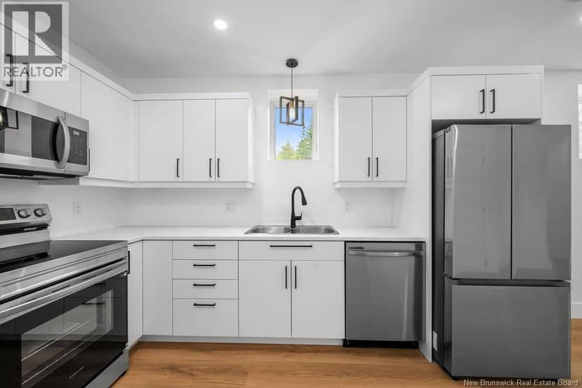 176 Carrington Street — photo 12 of 40