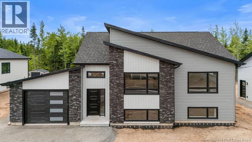 176 Carrington Street — photo 4 of 40