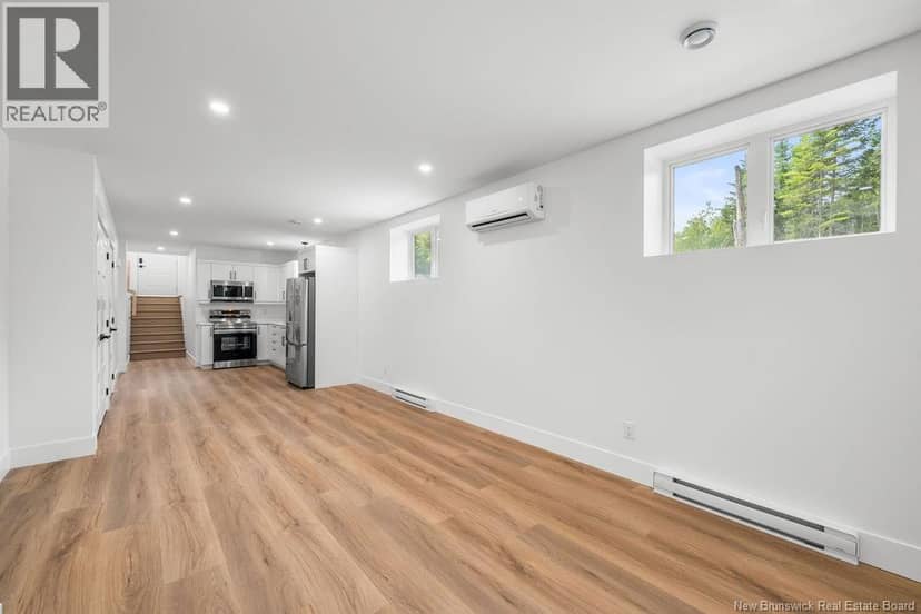 176 Carrington Street — photo 6 of 40
