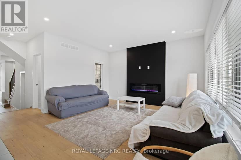 7392 Splendour Drive — photo 10 of 40