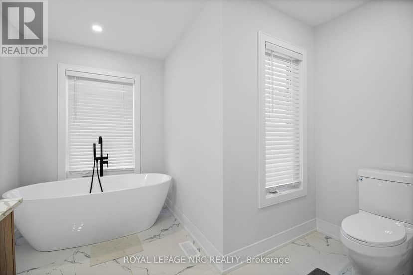 7392 Splendour Drive — photo 23 of 40