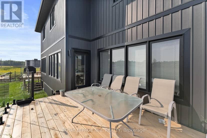 7392 Splendour Drive — photo 36 of 40