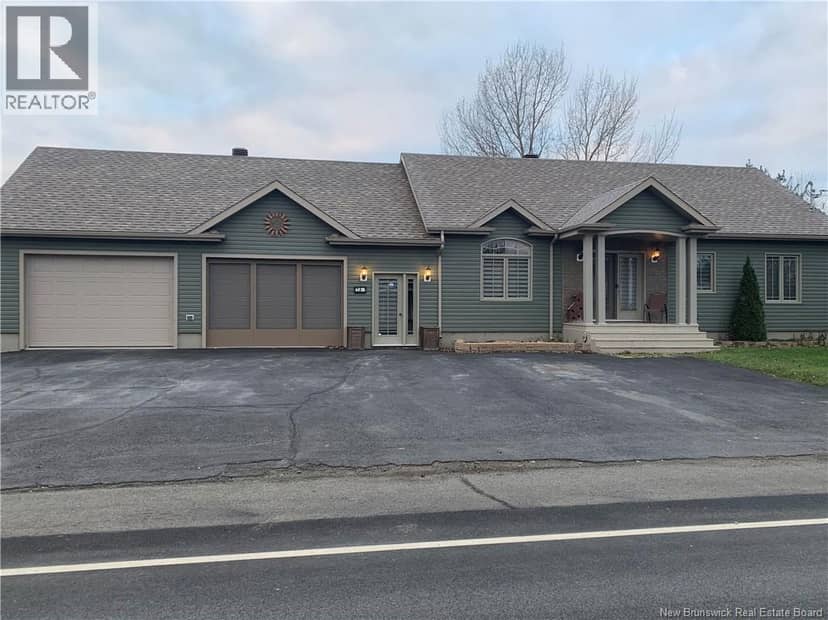 18 Rue Principale, Sainte-Anne-De-Madawaska, photo 2