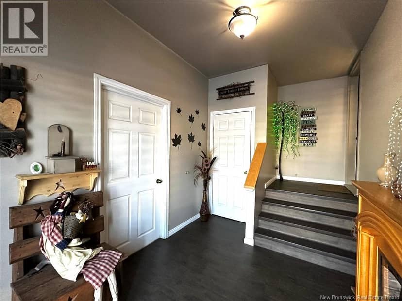 18 Rue Principale, Sainte-Anne-De-Madawaska, photo 3