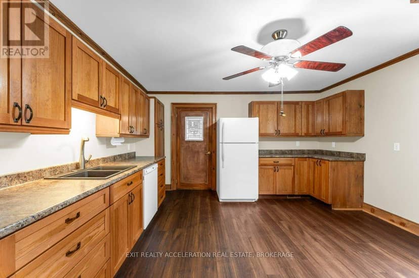 182 West Street — photo 16 of 40