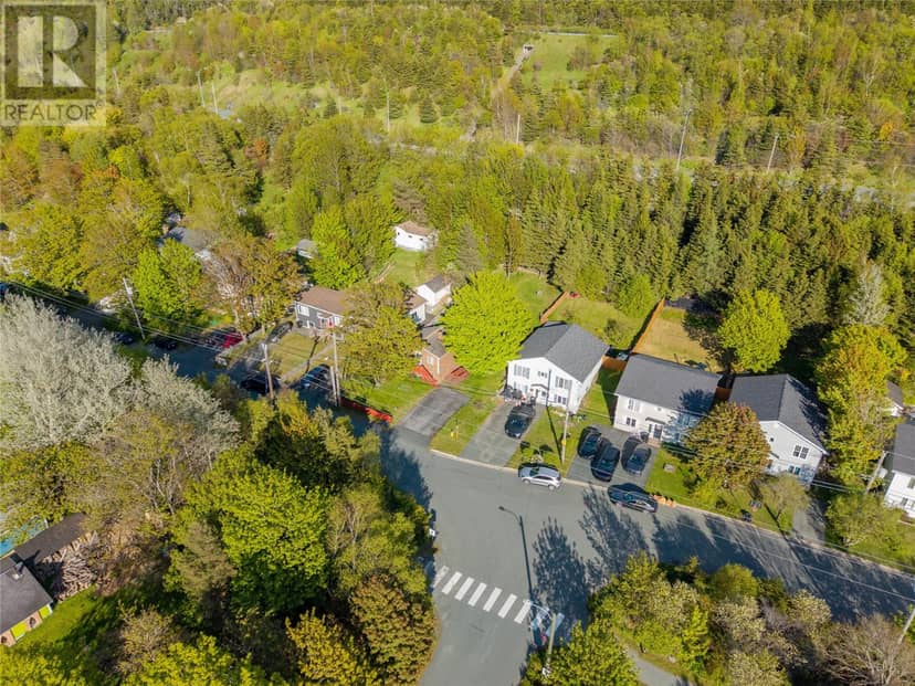 41 Hillview Drive — photo 13 of 14