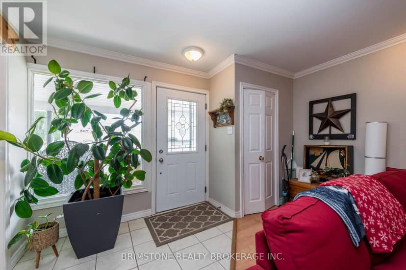 24 Brentwood Road — photo 16 of 40