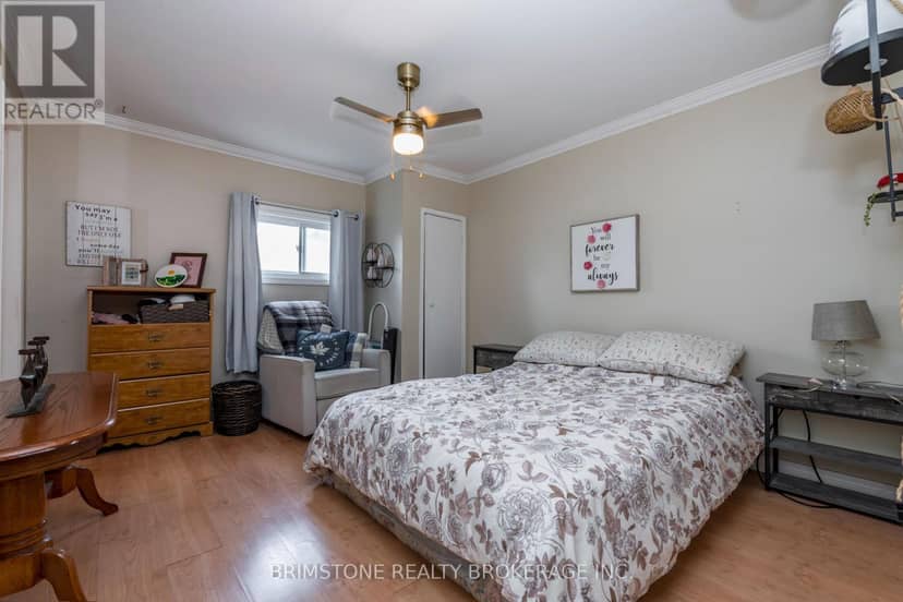 24 Brentwood Road — photo 23 of 40