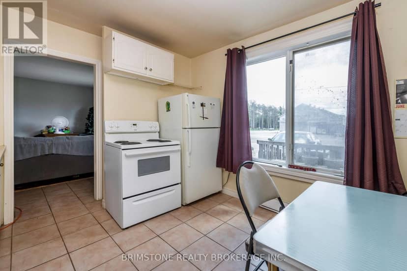 24 Brentwood Road — photo 6 of 40
