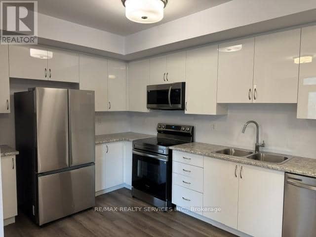 1 - 15 Fieldridge Crescent — photo 5 of 19