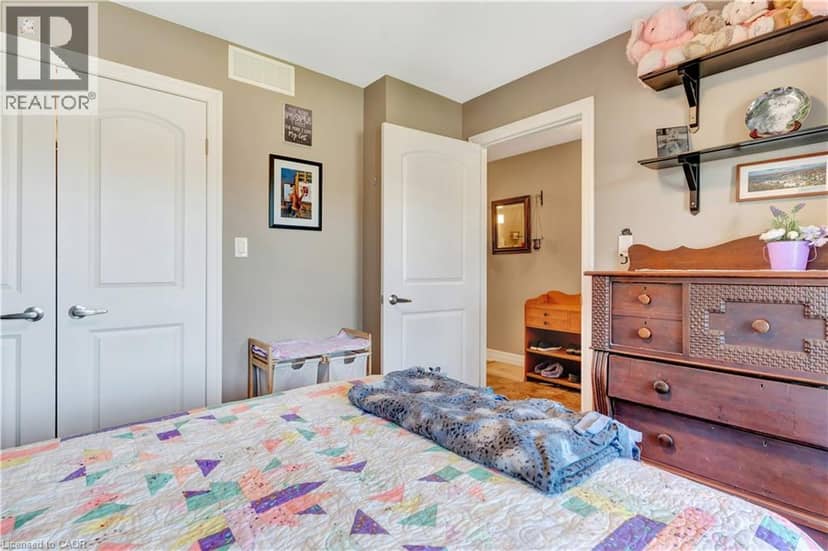 25 CLAYTON Street — photo 14 of 40