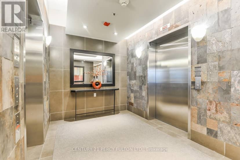 212 - 1030 Sheppard Avenue — photo 3 of 23