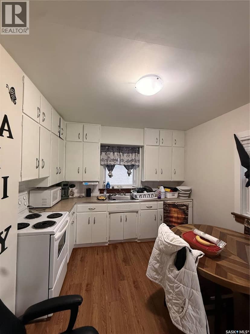982 12th STREET W, Prince Albert, photo 3