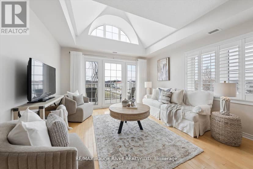 306 - 395 Lakebreeze Drive — photo 5 of 21