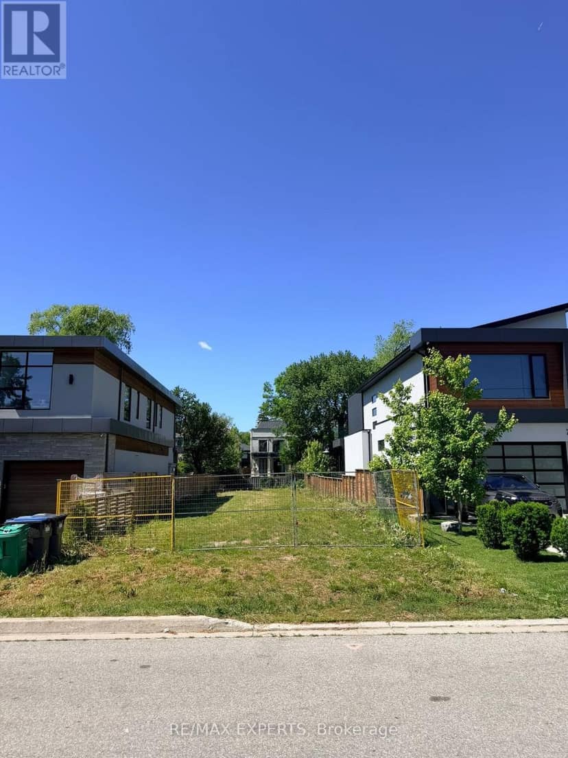 755 Montbeck Crescent — photo 1 of 10