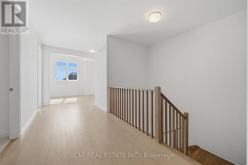 25 Bellflower Crescent — photo 19 of 40