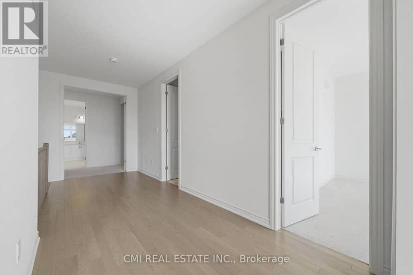 25 Bellflower Crescent — photo 20 of 40