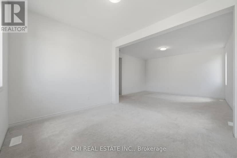 25 Bellflower Crescent — photo 34 of 40