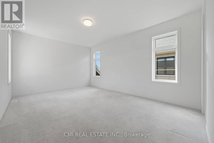 25 Bellflower Crescent — photo 35 of 40