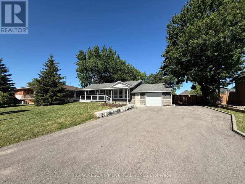 99 Byron Avenue — photo 2 of 40