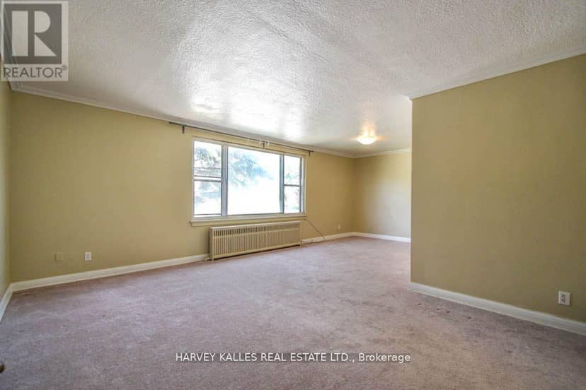 90 Trethewey Drive, Toronto, photo 4