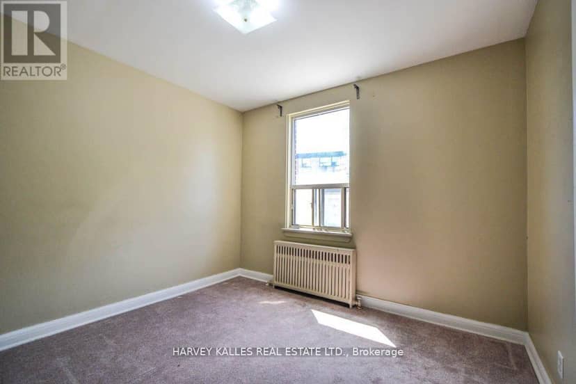 90 Trethewey Drive, Toronto, photo 8