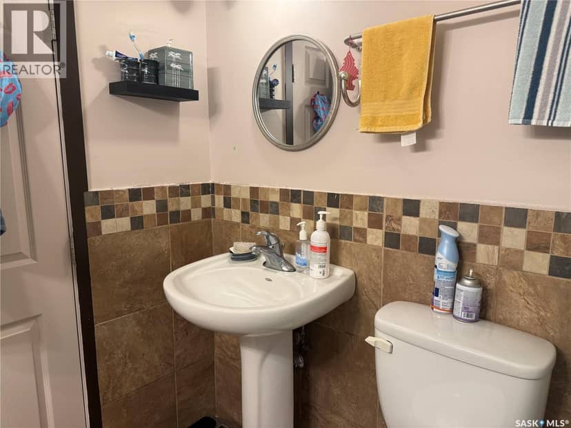330 Ferguson STREET — photo 13 of 40