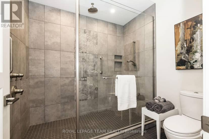 28 George Street — photo 18 of 38