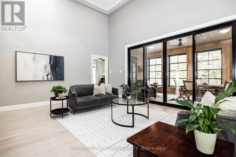 28 George Street — photo 9 of 38