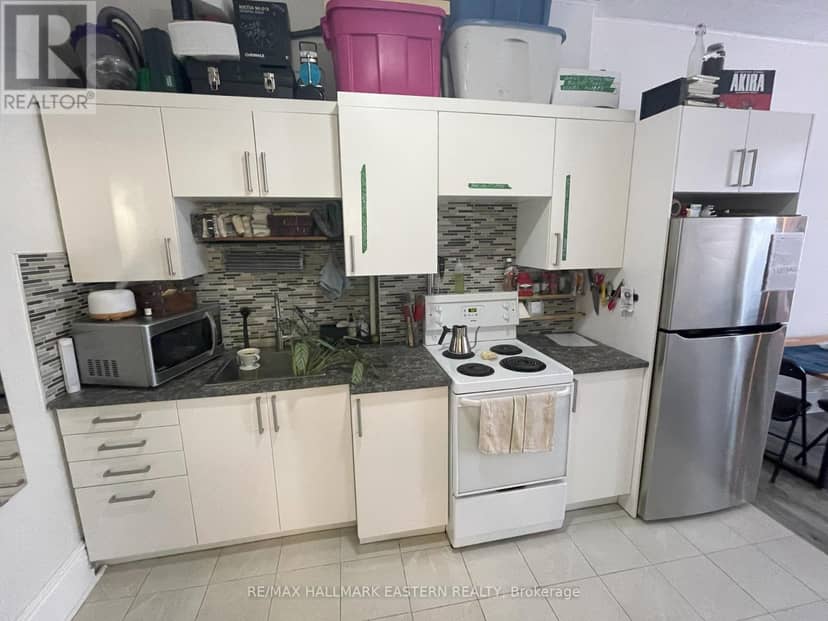 183 Queen Street — photo 14 of 15