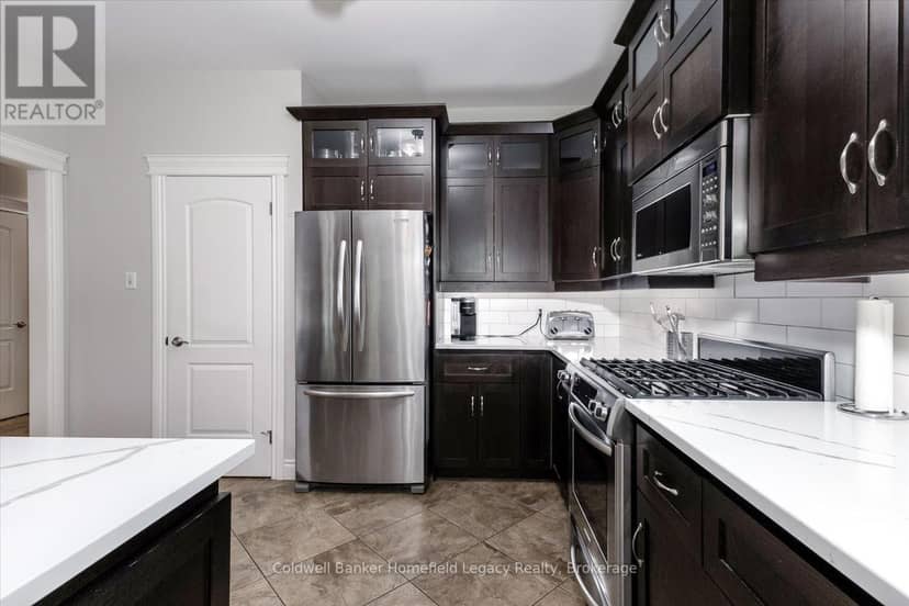 46 Trillium Crescent — photo 20 of 40