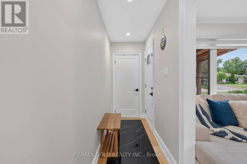 40 Devonshire Drive — photo 5 of 40